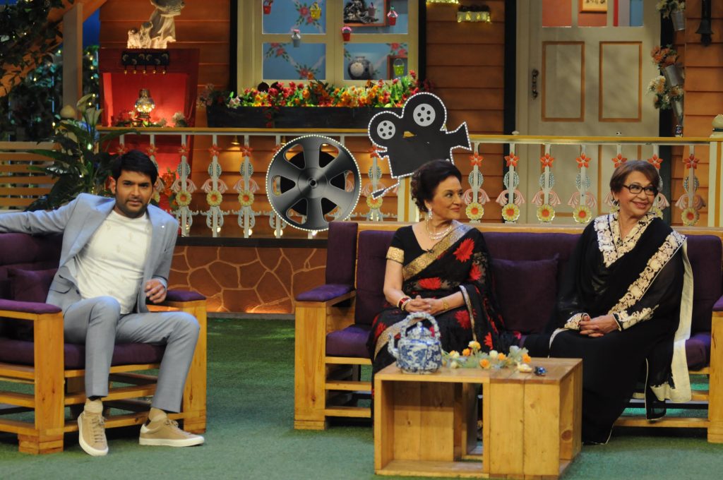 Helen, Asha Parekh, and Kapil Sharma in The Kapil Sharma Show (2016)