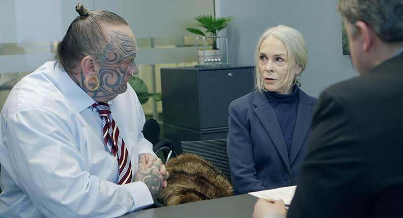 Elsebeth Steentoft in Banken: New Normal (2014)