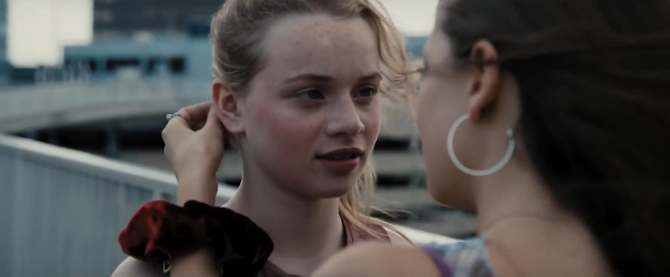 Luna Wedler and Zoë Pastelle Holthuizen in Blue My Mind (2017)