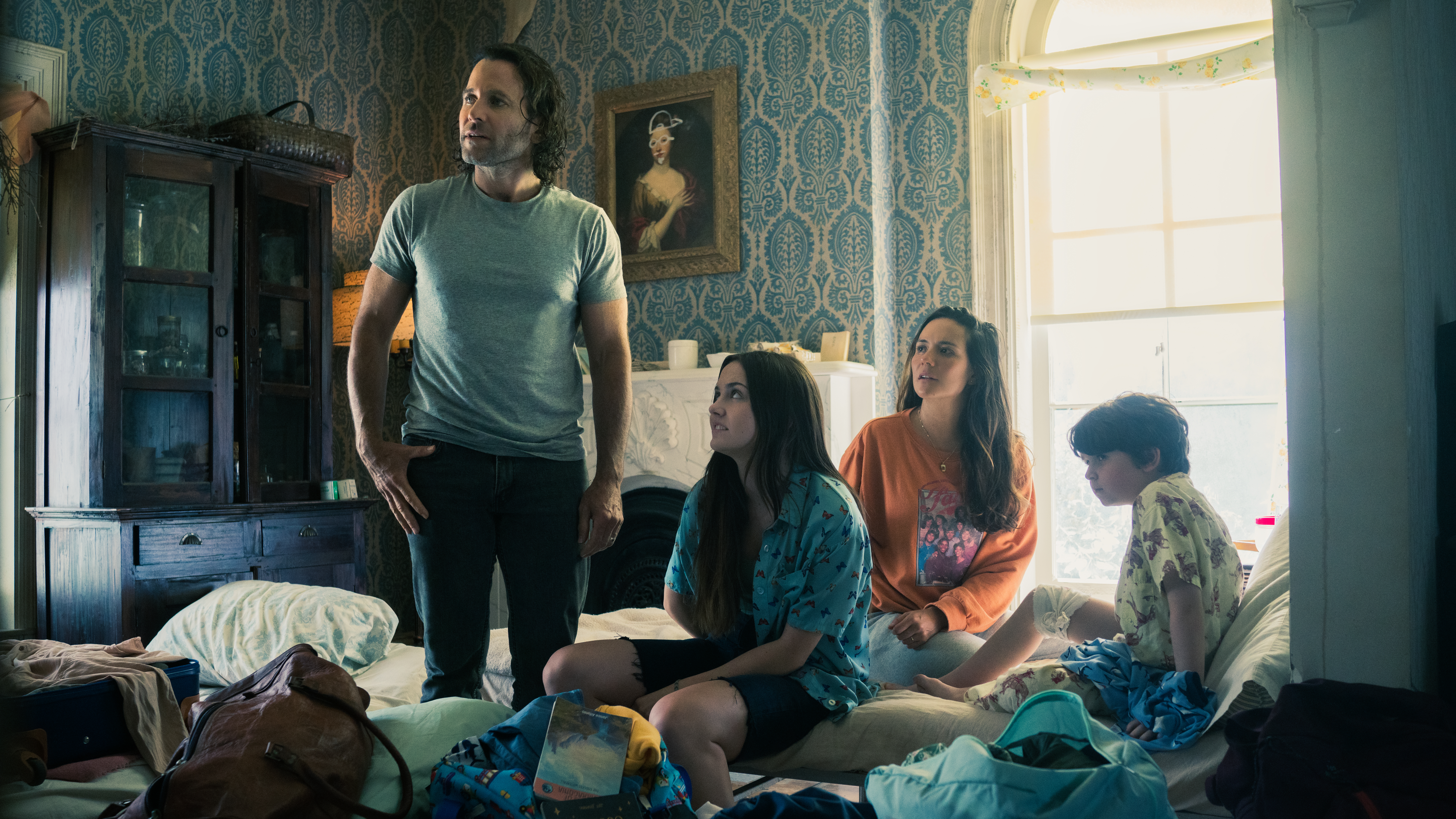 Eion Bailey, Simon Webster, Catalina Sandino Moreno, and Hannah Cheramy in Choosing Day (2022)