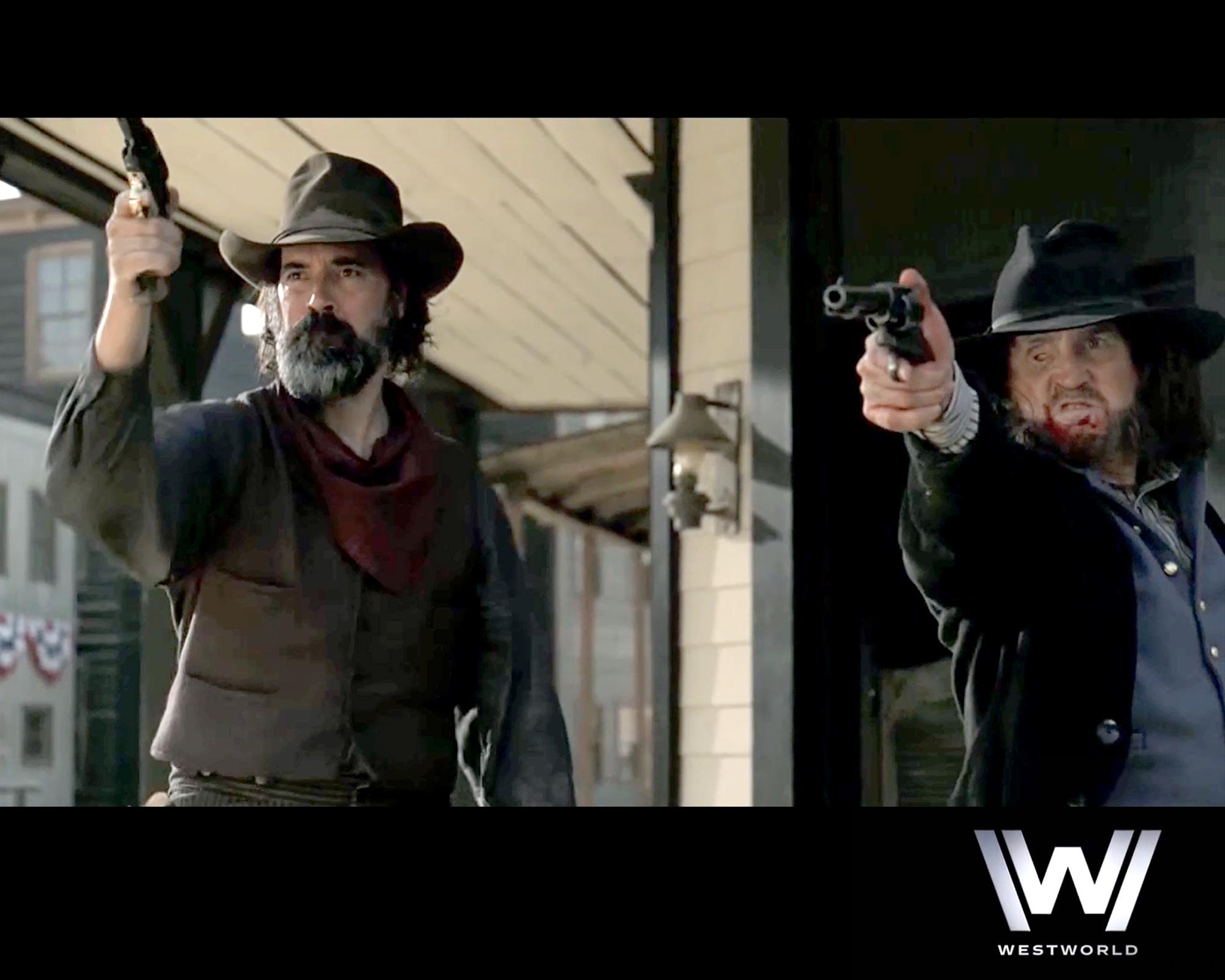 Jeff Daniel Phillips and Garret Warren in the pilot for WESTWORLD (2016).