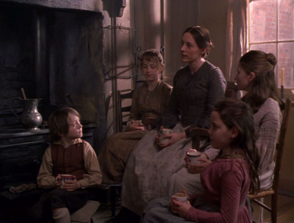 Barnaby Francis, Tabitha Francis, Saskia Reeves, Claire Slater, and Zoe Timmins in A Christmas Carol (1999)