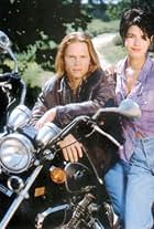 Jack Noseworthy and Lisa Dean Ryan in Dead at 21 (1994)