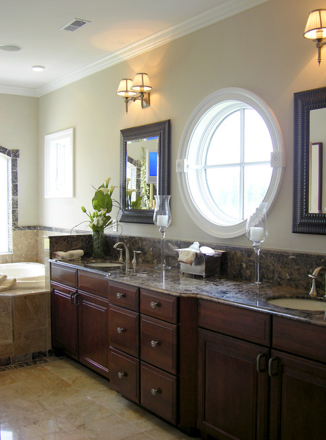 Peninsula Iris traditional-bathroom