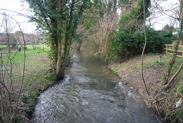 File:Great Stour - geograph.org.uk - 3986045.jpg