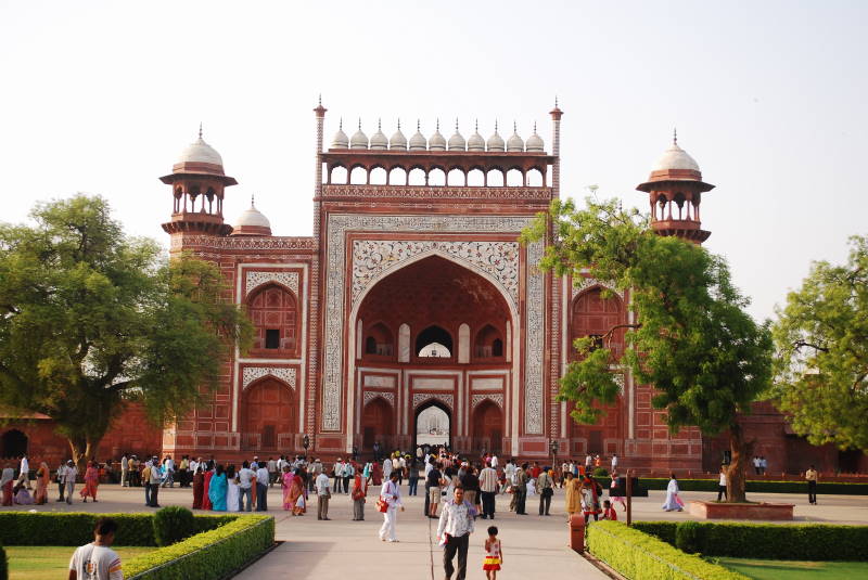 File:IN Agra 0905 (89) (17068145940).jpg