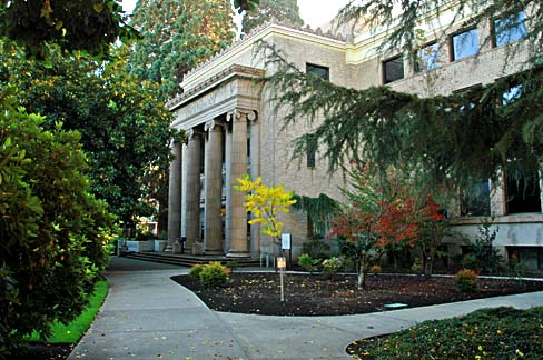 File:Washington County Courthouse (Washington County, Oregon scenic images) (washD0007).jpg