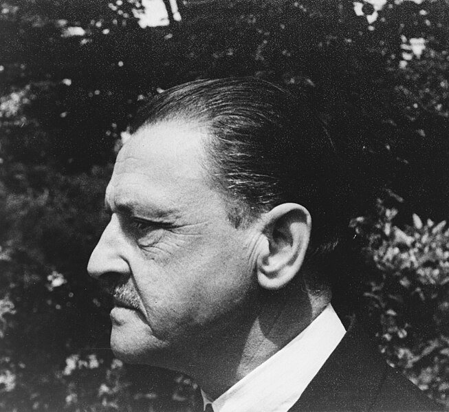 File:W. Somerset Maugham 1934.jpg