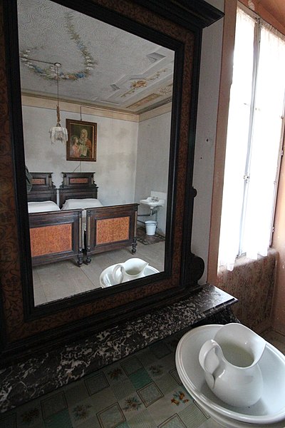 File:'LAVABO PER DUE'!.jpg