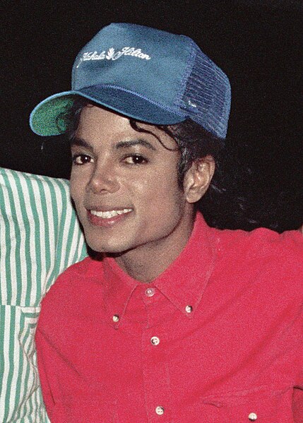 File:Michael Jackson, 1988 (46845017052).jpg