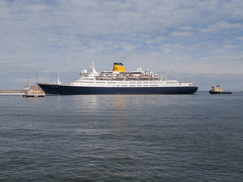 File:Saga Ruby arriving Tallinn 12 June 2013.JPG