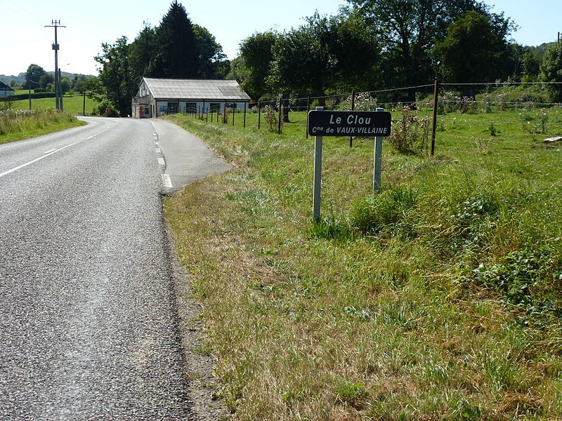 File:Vaux-Villaine (Ardennes) city limit sign hamlet Le Clou.JPG