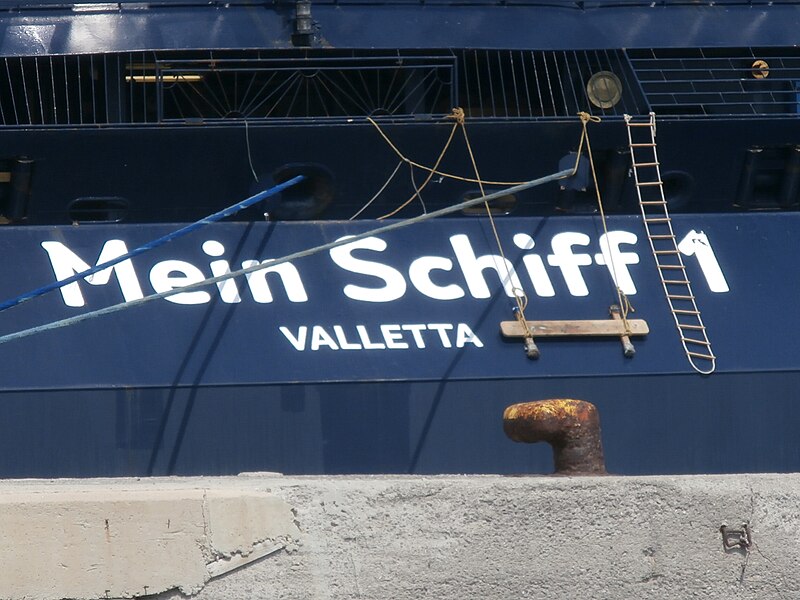 File:Mein Schiff 1 Lettering Port of Rhodes 18 September 2017.jpg