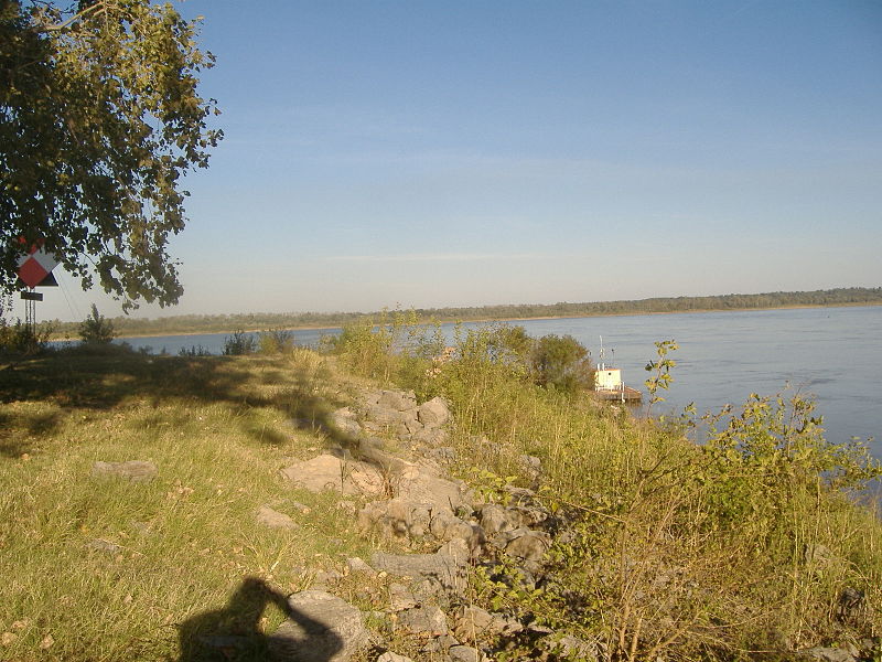 File:Ohio Mississippi confluence.JPG