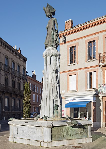 File:Clemence-Isaure Laporte-Blairsy Toulouse.jpg