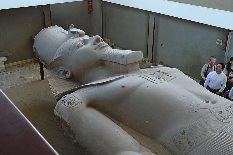 File:Estatua de Ramsés II-Memphis(1).jpg