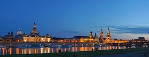 Nachtblick auf Dresdner Altstadt