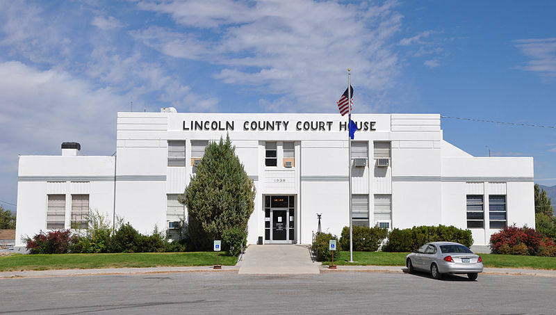 File:Lincoln County Courthouse in Pioche.jpg